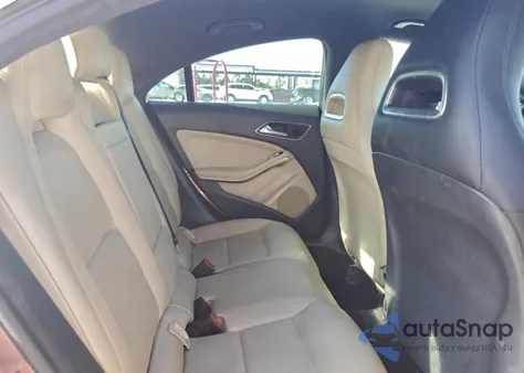 2018 Mercedes-Benz Cla 250 z USA, uszkodzony, nr VIN WDDSJ4EBXJN559251